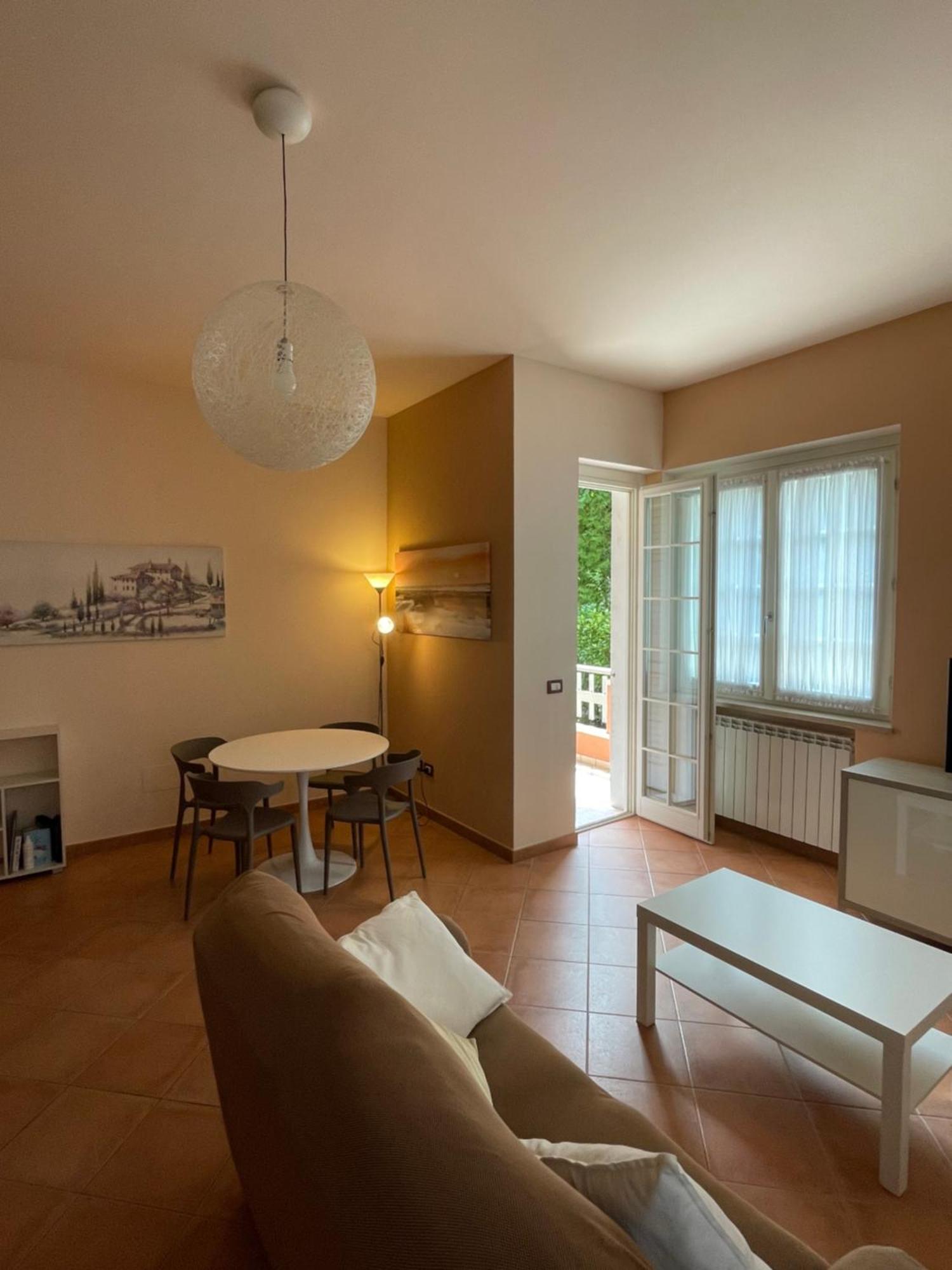 Sirmione Apartamento Exterior foto